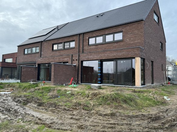 Algemene buitenschrijnwerk Houthulst, West-Vlaanderen